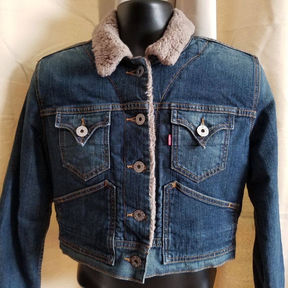 Levi Strauss & Co. Denim Women's Jacket
Fur Lined
